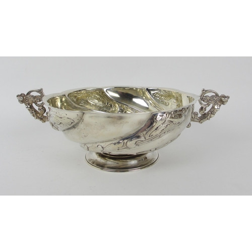 160 - A silver fruit bowl