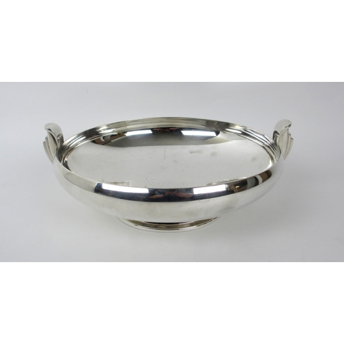 162 - An Art Deco silver fruit bowl