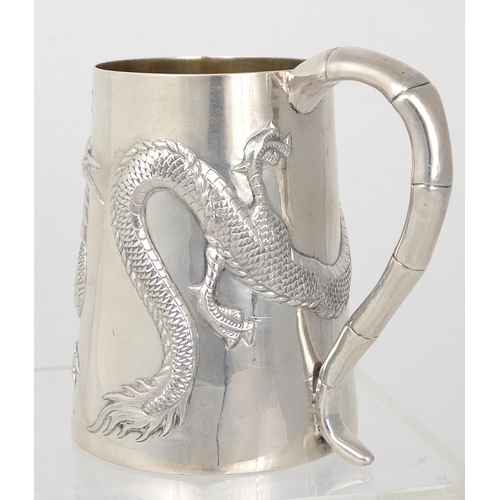 187 - A late 19th Century/early 20th Century Chinese export silver tankard