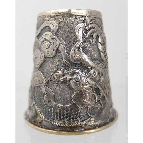 187A - A Chinese export silver tot cup