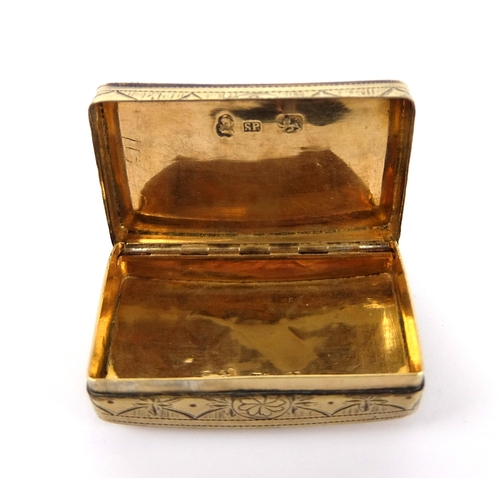 189A - A George III silver gilt snuff box