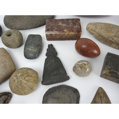 269 - A group of stone  flint and agate artefacts