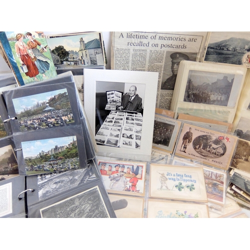 277 - A large and extensive collection of postcards