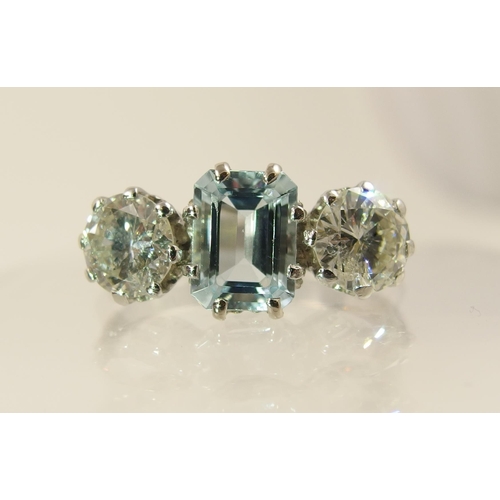 31 - An aquamarine and diamond ring