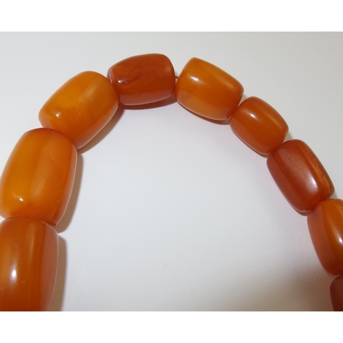 36 - A yellow amber coloured bead necklace