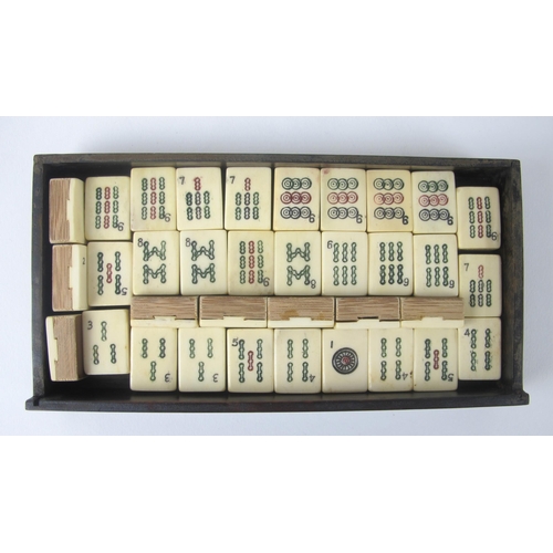 542A - A Chinese Mahjong set