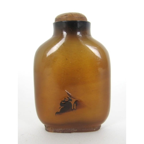 545A - A Chinese hardstone snuff bottle