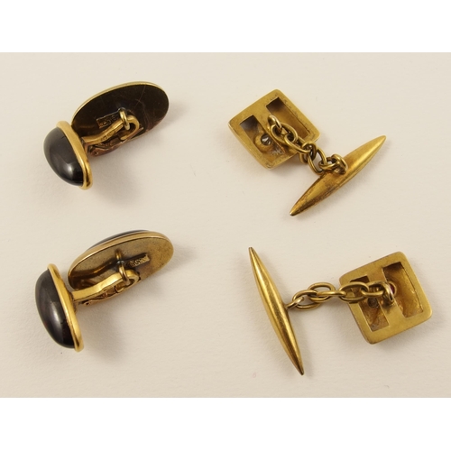 40 - Two pairs of cufflinks