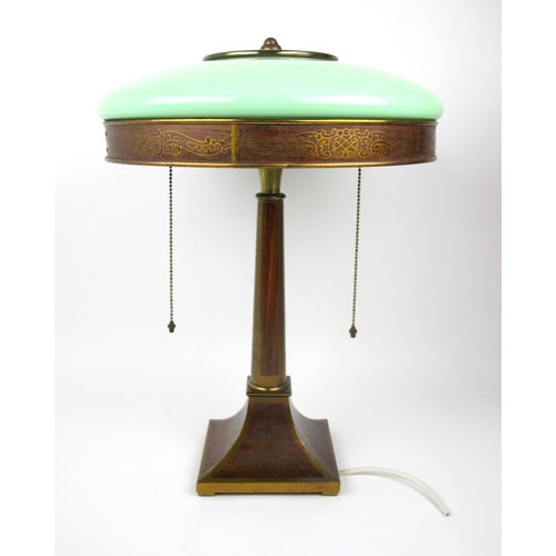 658 - An American Arts and Crafts table lamp