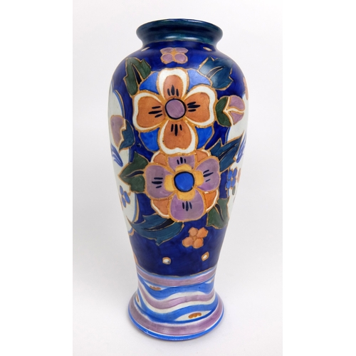 665 - A Carlton Ware handcraft Art Deco vase