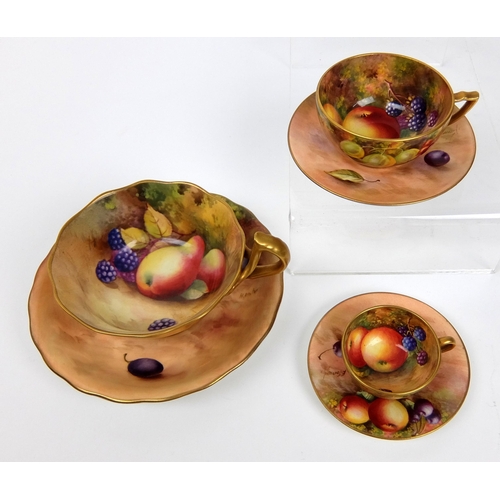 675 - A group of Fruit Worcester porcelain