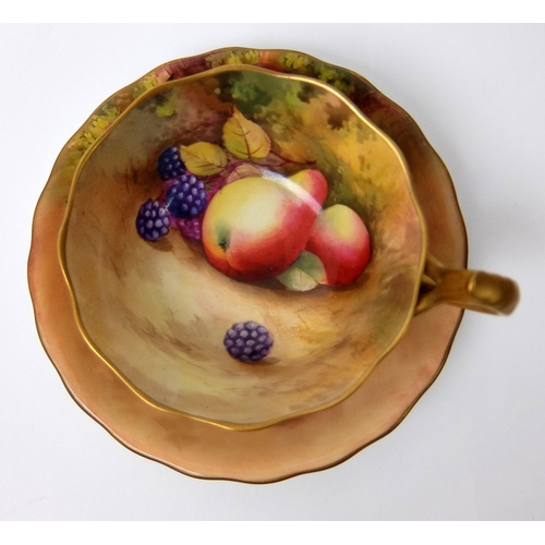 675 - A group of Fruit Worcester porcelain