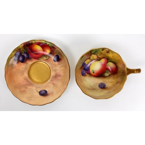 675 - A group of Fruit Worcester porcelain