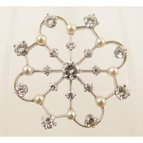 68 - A diamond brooch