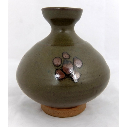 724 - A Bernard Leach St. Ives studio pottery vase