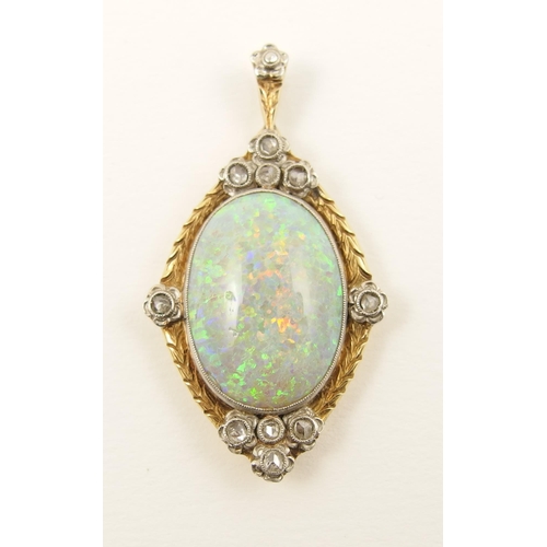 73 - A 14ct opal pendant