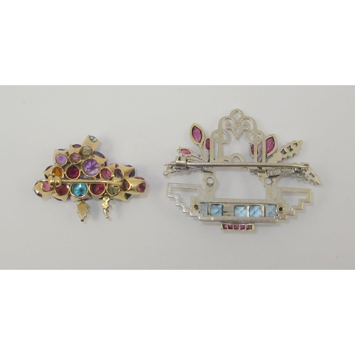 1 - An 9ct Art Deco brooch