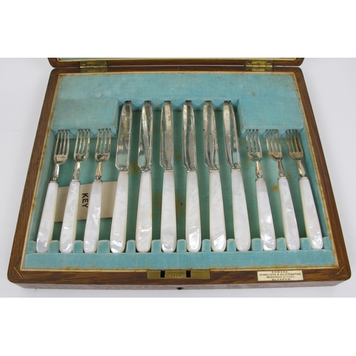 220 - A twenty four piece fruit cutlery set by George Edwards & Sons  Sheffield 1911