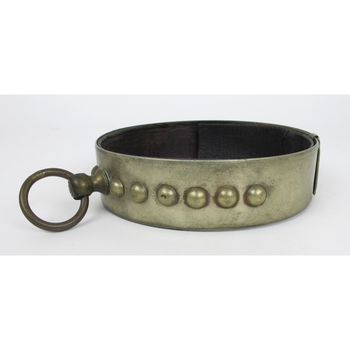 313 - A Victorian metal dog collar