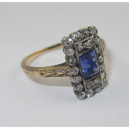 69 - An Art Deco sapphire and diamond ring