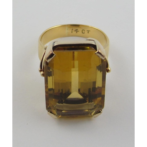 72 - A 14ct citrine ring