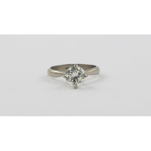 85 - A solitaire diamond ring