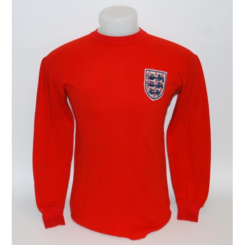125 - The following lot relates to the career of West Ham United and England 1966 World Cup winner Martin ... 