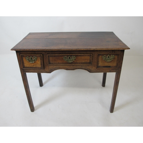 861 - An antique ladies desk