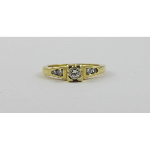 94 - 18ct gold and diamond ring.