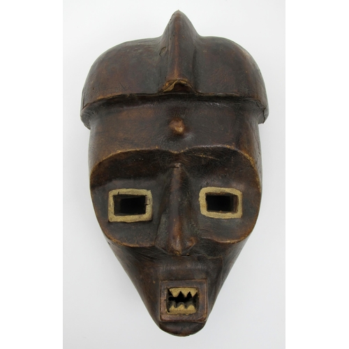 532 - An African carved wood face mask