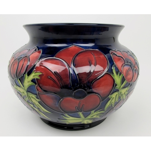 654 - A Moorcroft pottery Anemone planter