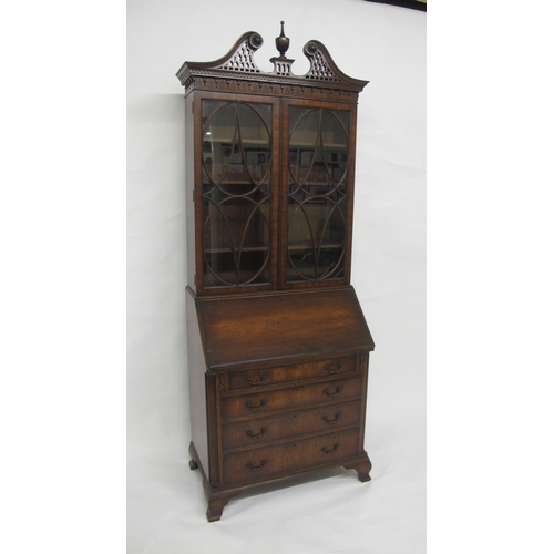 754 - An early 20th Century mahogany bureau bookcase