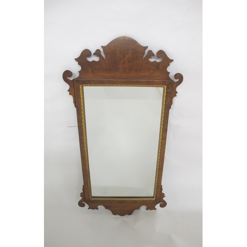 767 - A Regency mahogany wall mirror