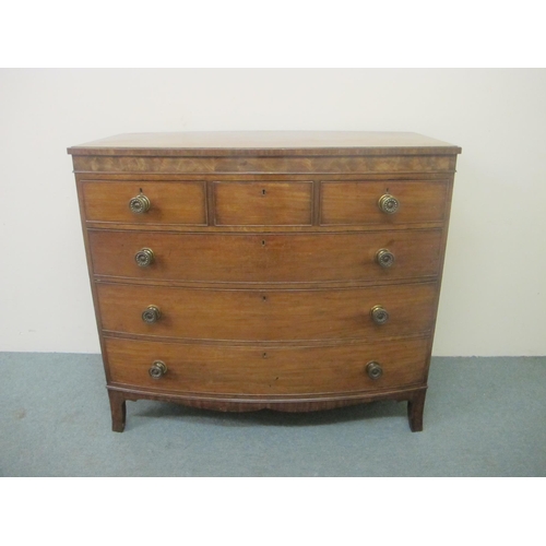 784 - A Regency mahogany bow fronted chest of drawers