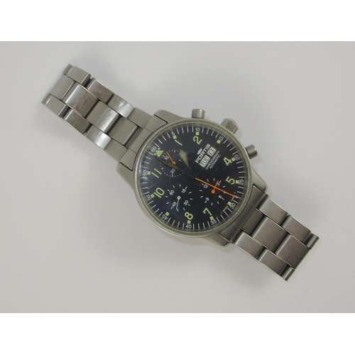 90 - A 'FORTIS Grenchen Chronograph' automatic wristwatch