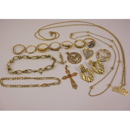 91 - A collection of 14ct gold and yellow metal jewellery