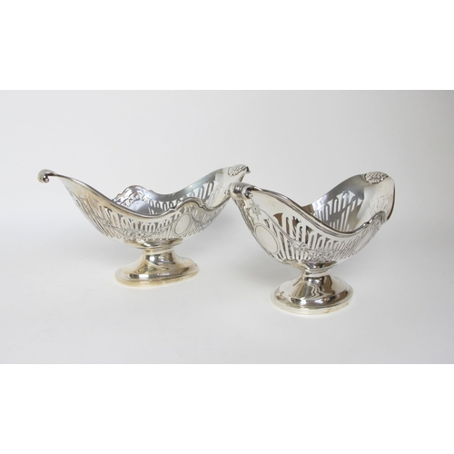 144 - A pair of Edwardian silver baskets