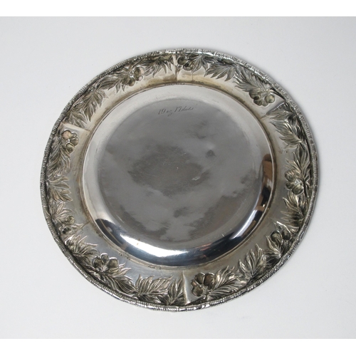 146 - A Victorian silver plate