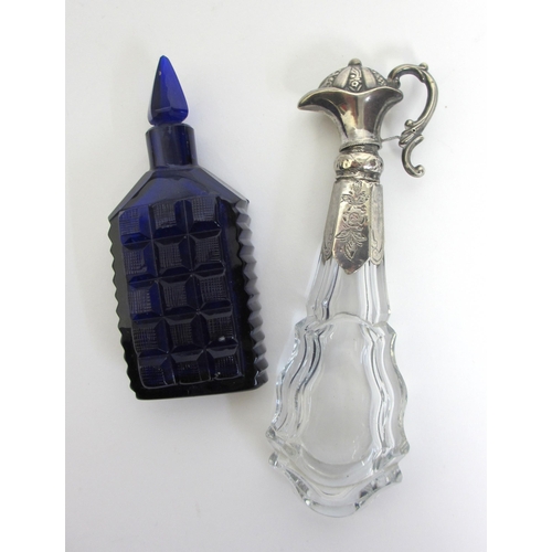 169 - A Continental silver mounted and cut glass scent bottle