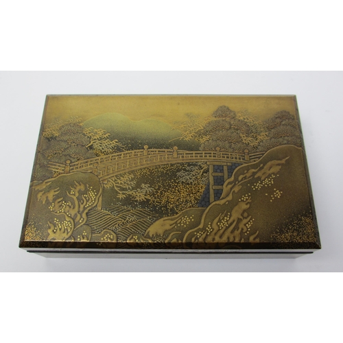 805 - A Japanese lacquered rectangular box