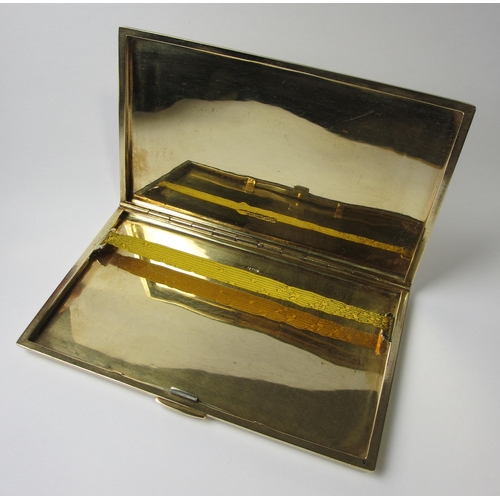 91 - A 9 carat gold cigarette case