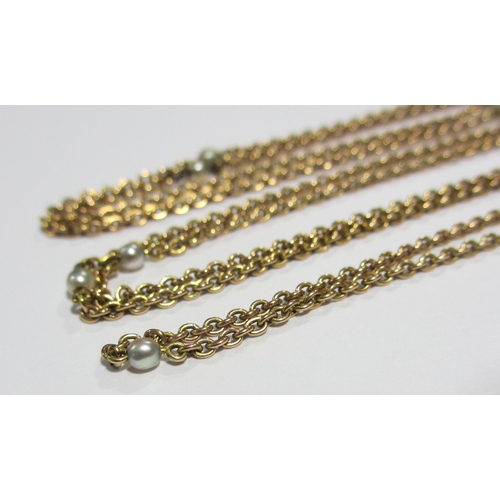 114 - A Victorian 10ct gold opera chain