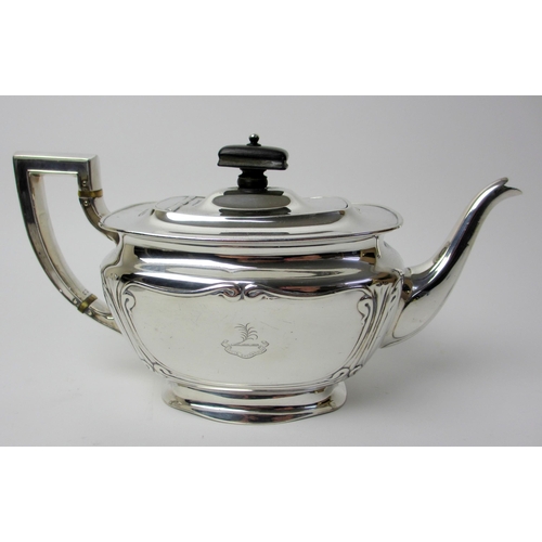 157 - A George V silver teapot