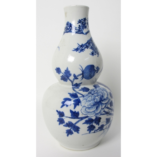 244 - A Chinese blue and white double gourd vase