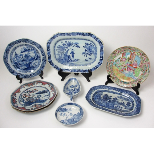 280 - A Chinese export blue and white octagonal shaped ashet