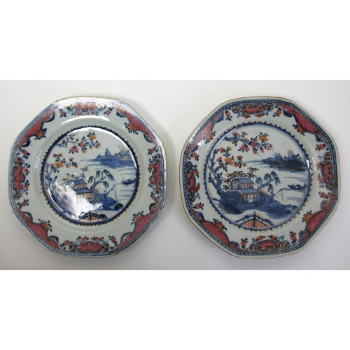 280 - A Chinese export blue and white octagonal shaped ashet