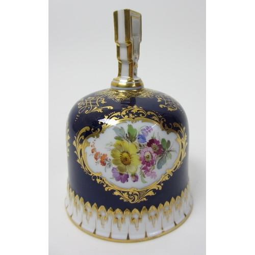 493 - A Meissen table bell