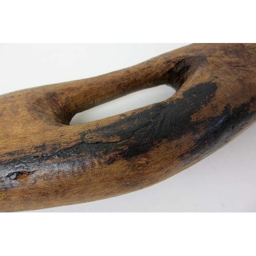 539 - An aboriginal hardwood hand shield