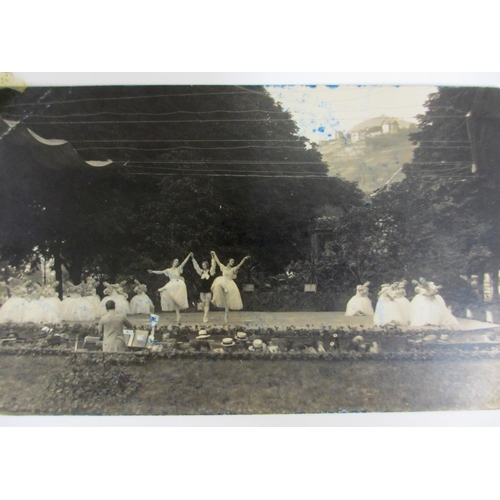 542 - Of ballet interest: A collection of 30 black and white photographs and photocards from the Diaghilev... 