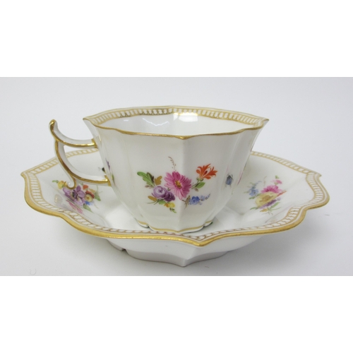 553 - A Meissen pierced basket